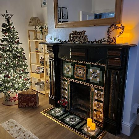 Eldon Row - Stylish Character Apartments - Central Location 1 & 2 Bed Available Dolgellau Buitenkant foto