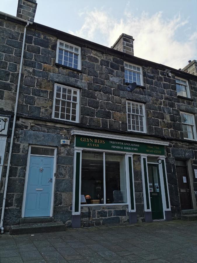 Eldon Row - Stylish Character Apartments - Central Location 1 & 2 Bed Available Dolgellau Buitenkant foto