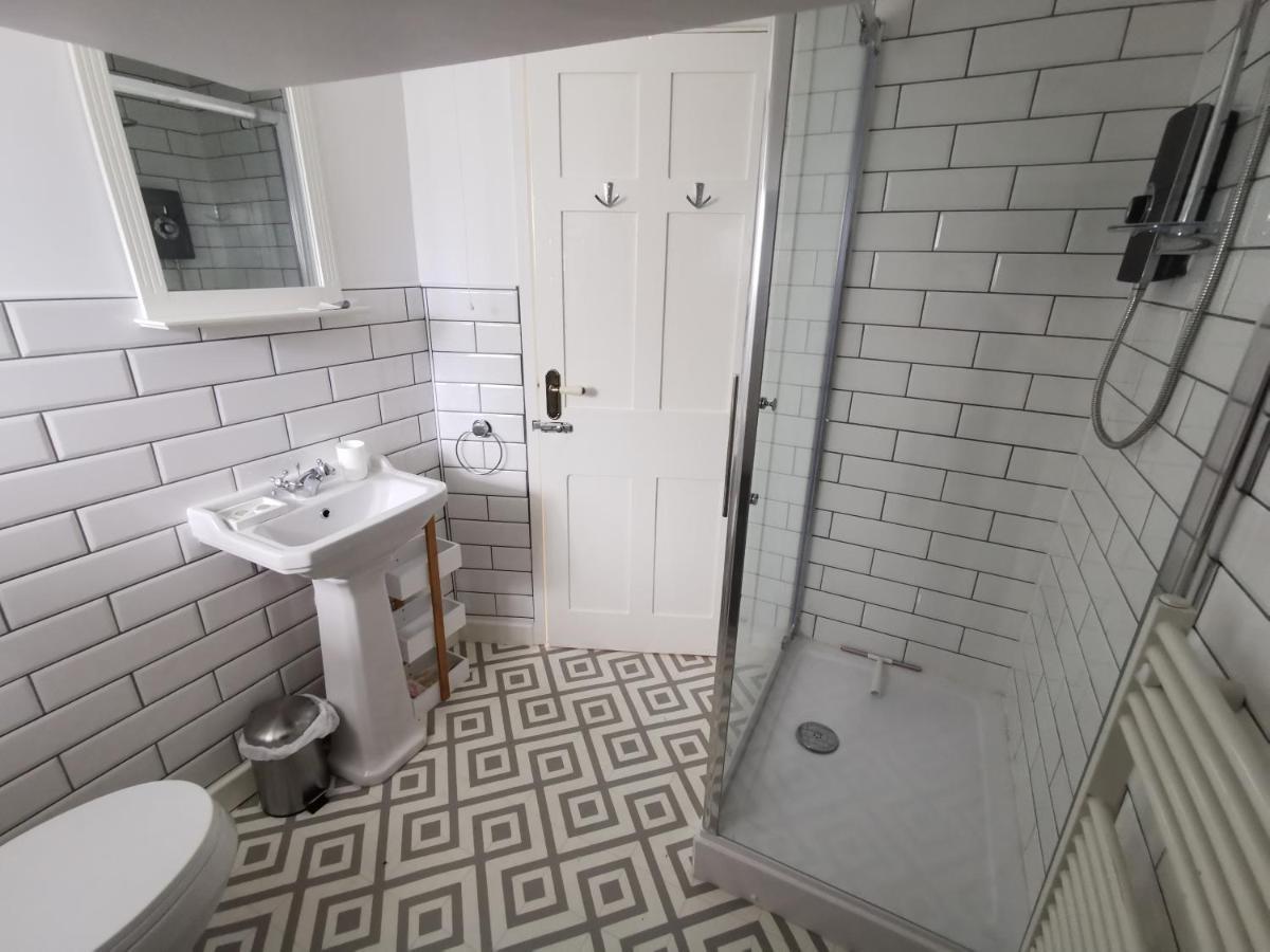 Eldon Row - Stylish Character Apartments - Central Location 1 & 2 Bed Available Dolgellau Buitenkant foto