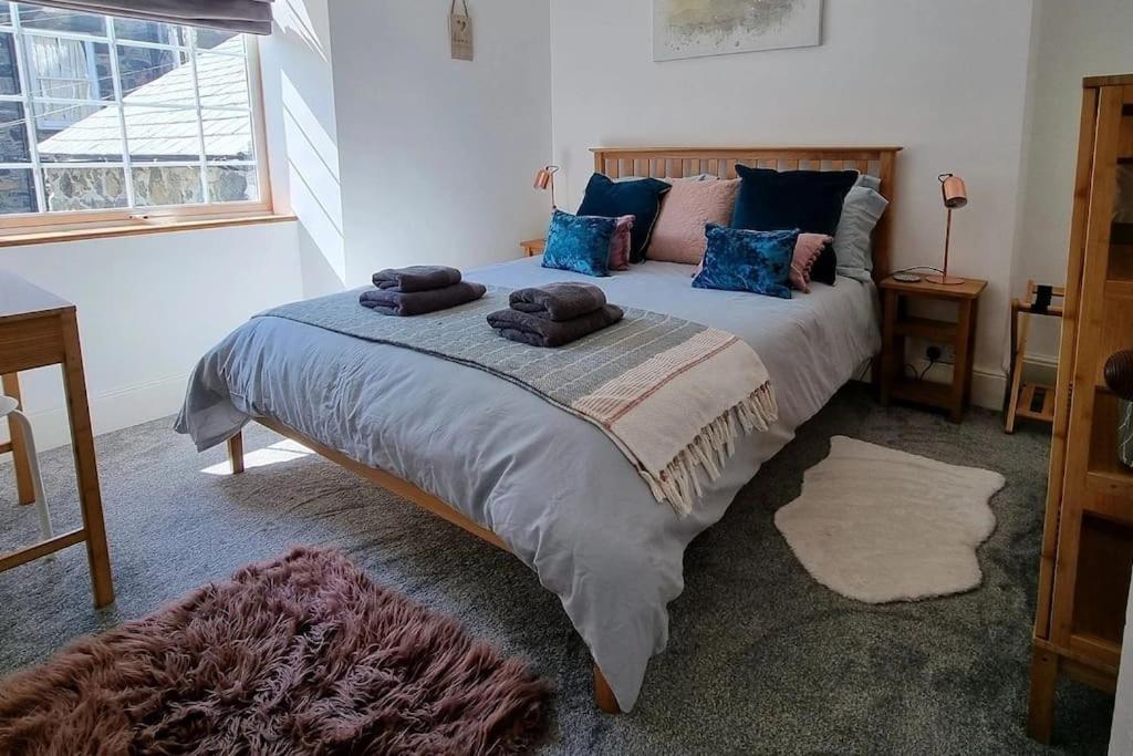 Eldon Row - Stylish Character Apartments - Central Location 1 & 2 Bed Available Dolgellau Buitenkant foto
