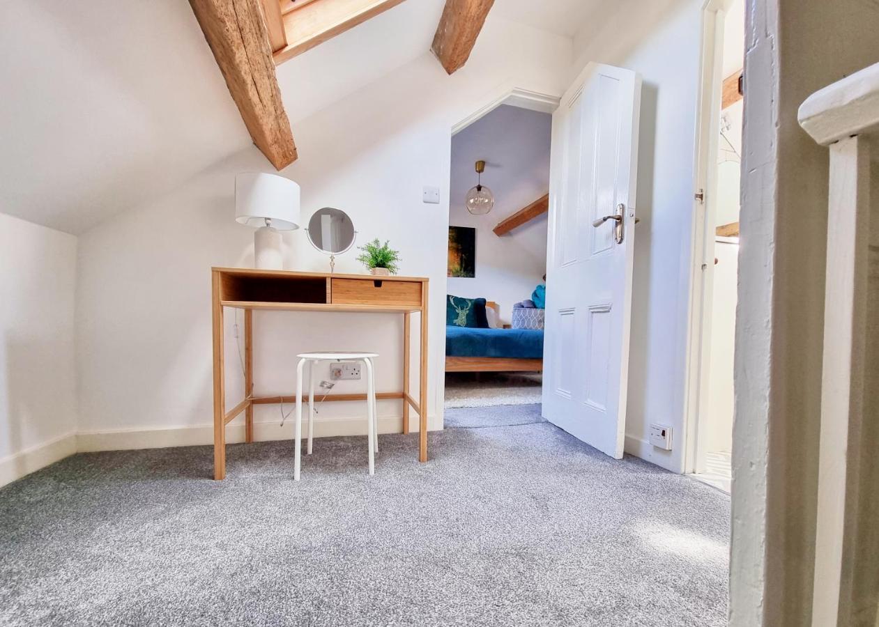 Eldon Row - Stylish Character Apartments - Central Location 1 & 2 Bed Available Dolgellau Buitenkant foto