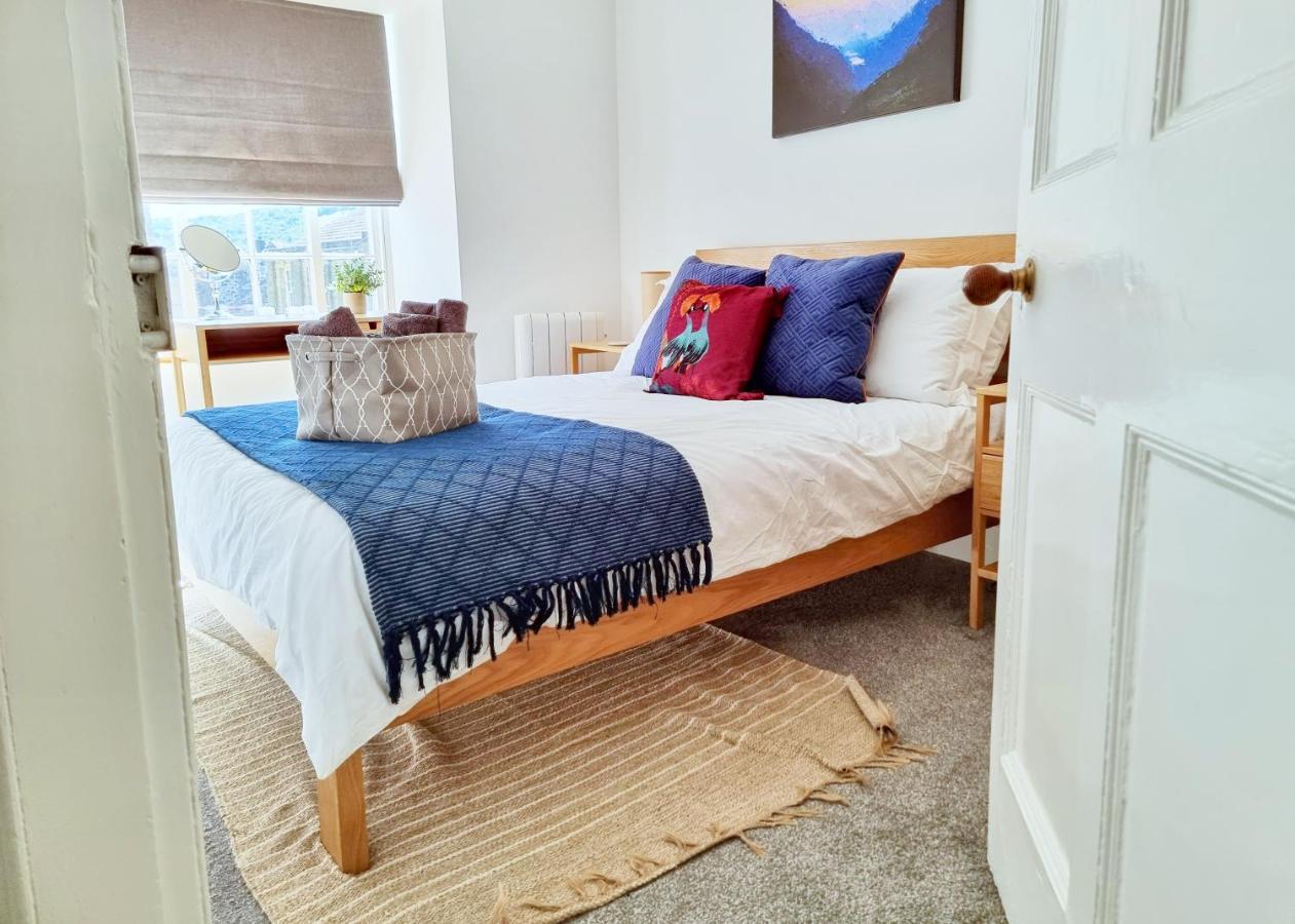 Eldon Row - Stylish Character Apartments - Central Location 1 & 2 Bed Available Dolgellau Buitenkant foto