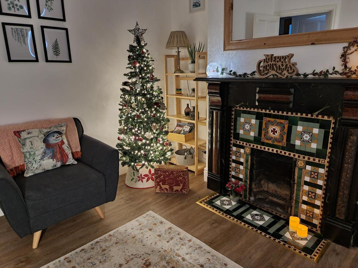 Eldon Row - Stylish Character Apartments - Central Location 1 & 2 Bed Available Dolgellau Buitenkant foto