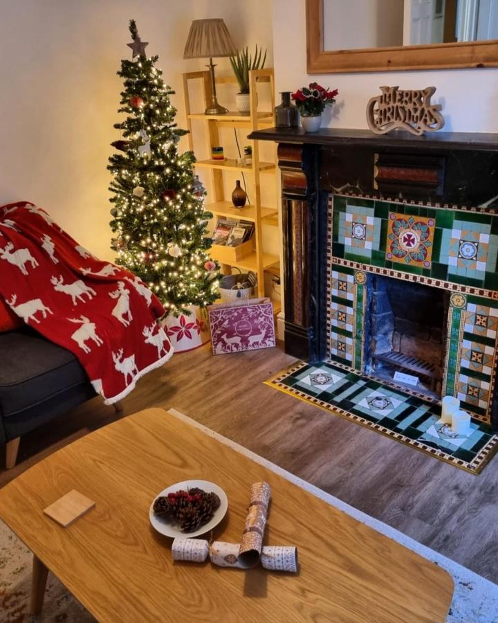 Eldon Row - Stylish Character Apartments - Central Location 1 & 2 Bed Available Dolgellau Buitenkant foto